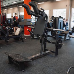 Приседание DHZ E7065