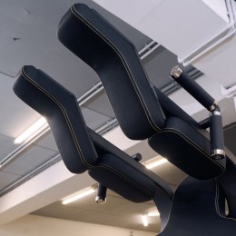 Приседание DHZ E7065