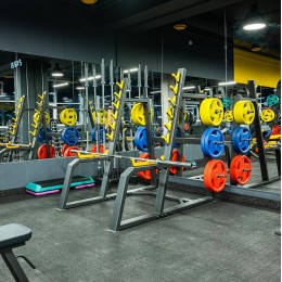 Стойка для приседаний с ограничителями DHZ A-3050