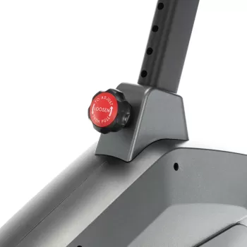 УДОБНАЯ РЕГУЛИРОВКА ВЫСОТЫ СИДЕНЬЯ